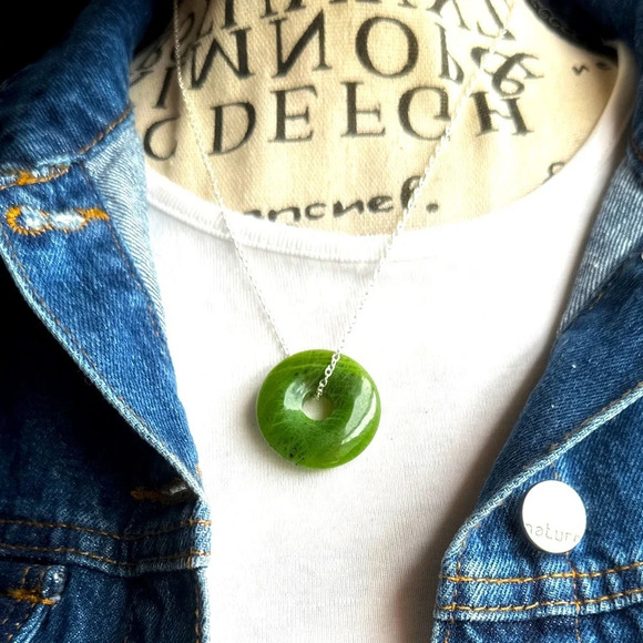Green Jade medallion on sterling silver dainty chain/maximalist chunky - Picture 1 of 8